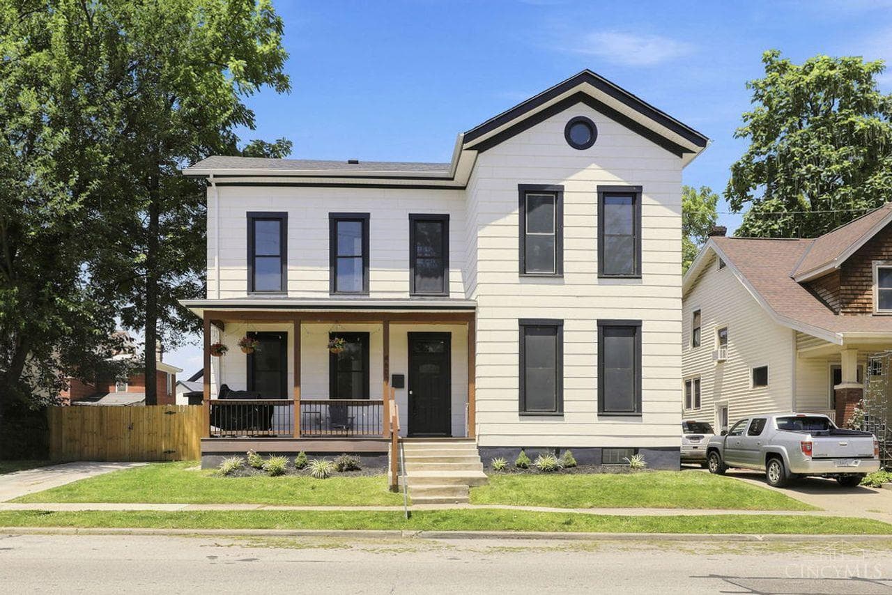 4607 Erie Avenue, Cincinnati