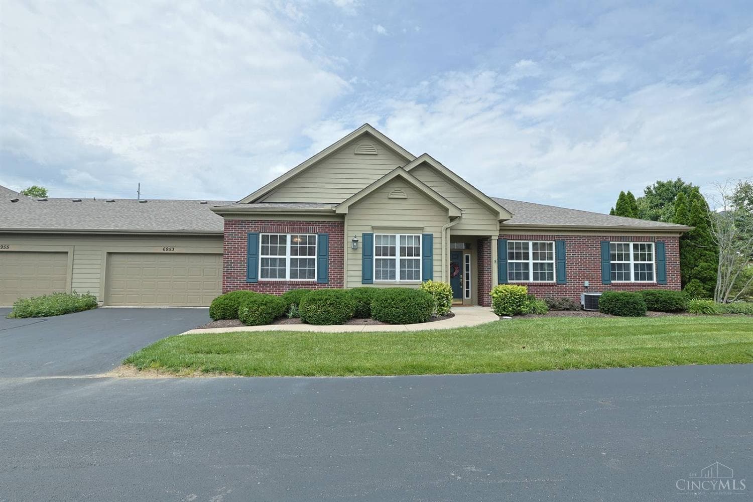 6953 Gentry Lane
