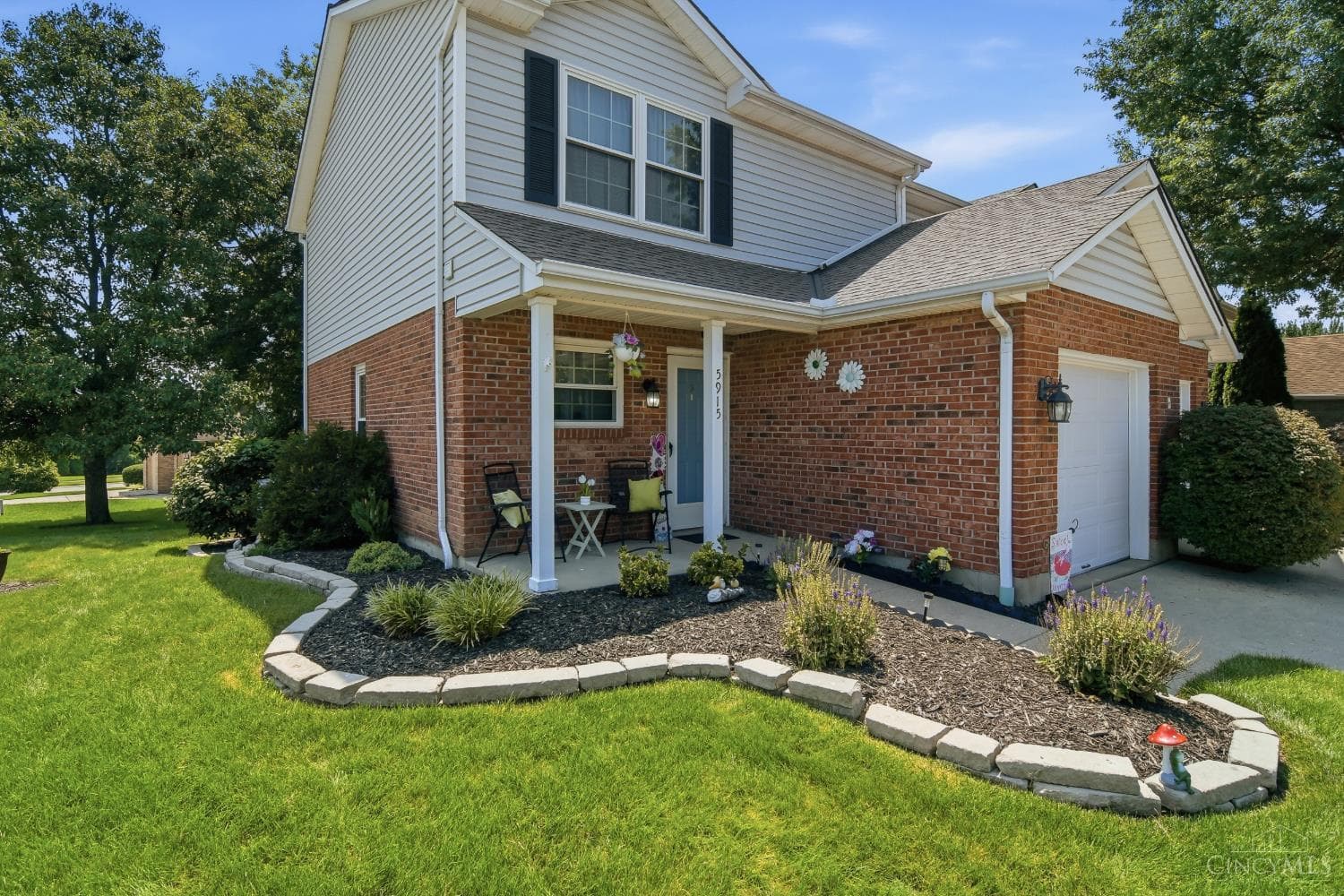 5915 Leeside Trail