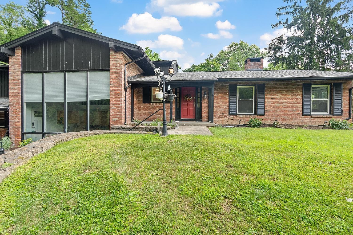 311 Whitthorne Drive