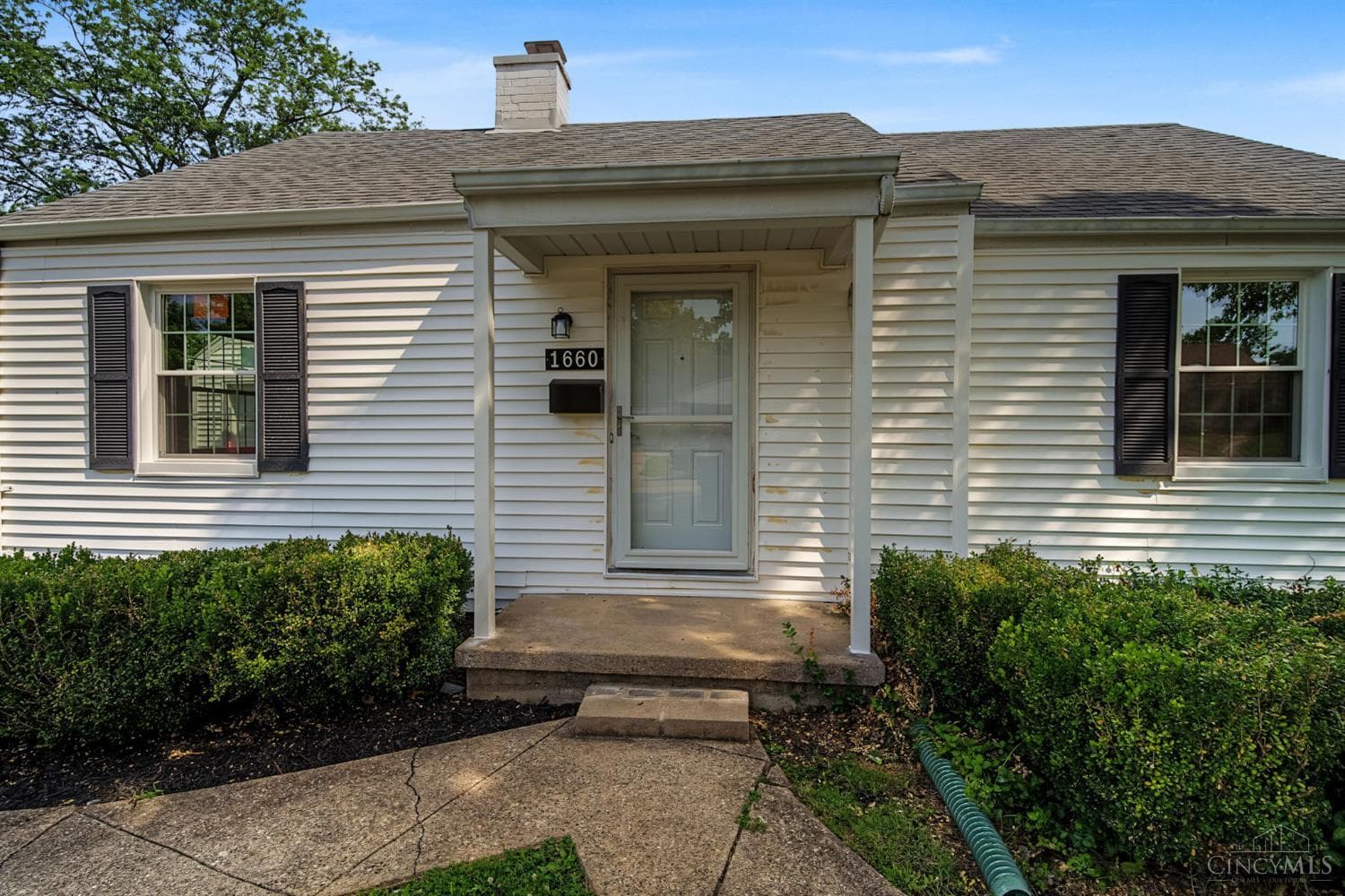 1660 Sunset Drive