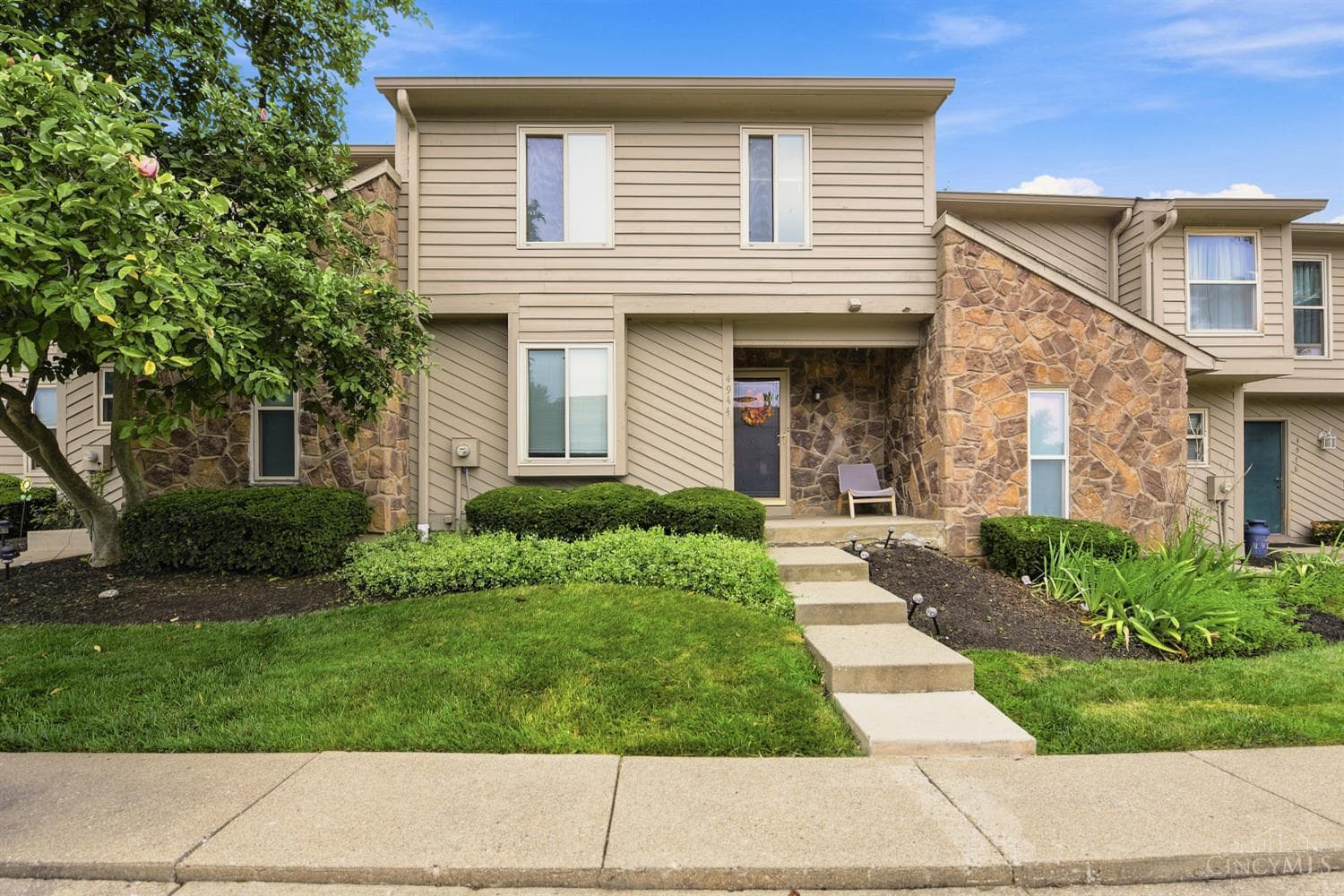 4944 Columbia Circle