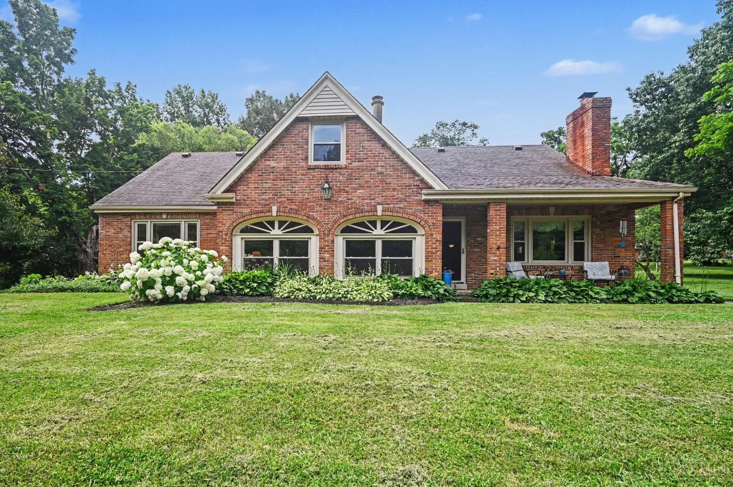 3433 Dolomar Drive