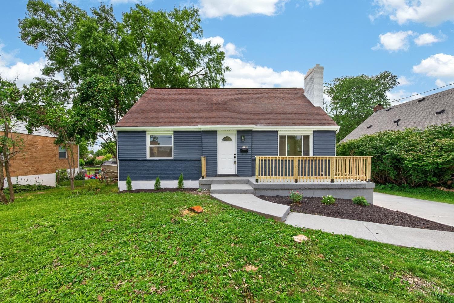 8957 Plainfield Road