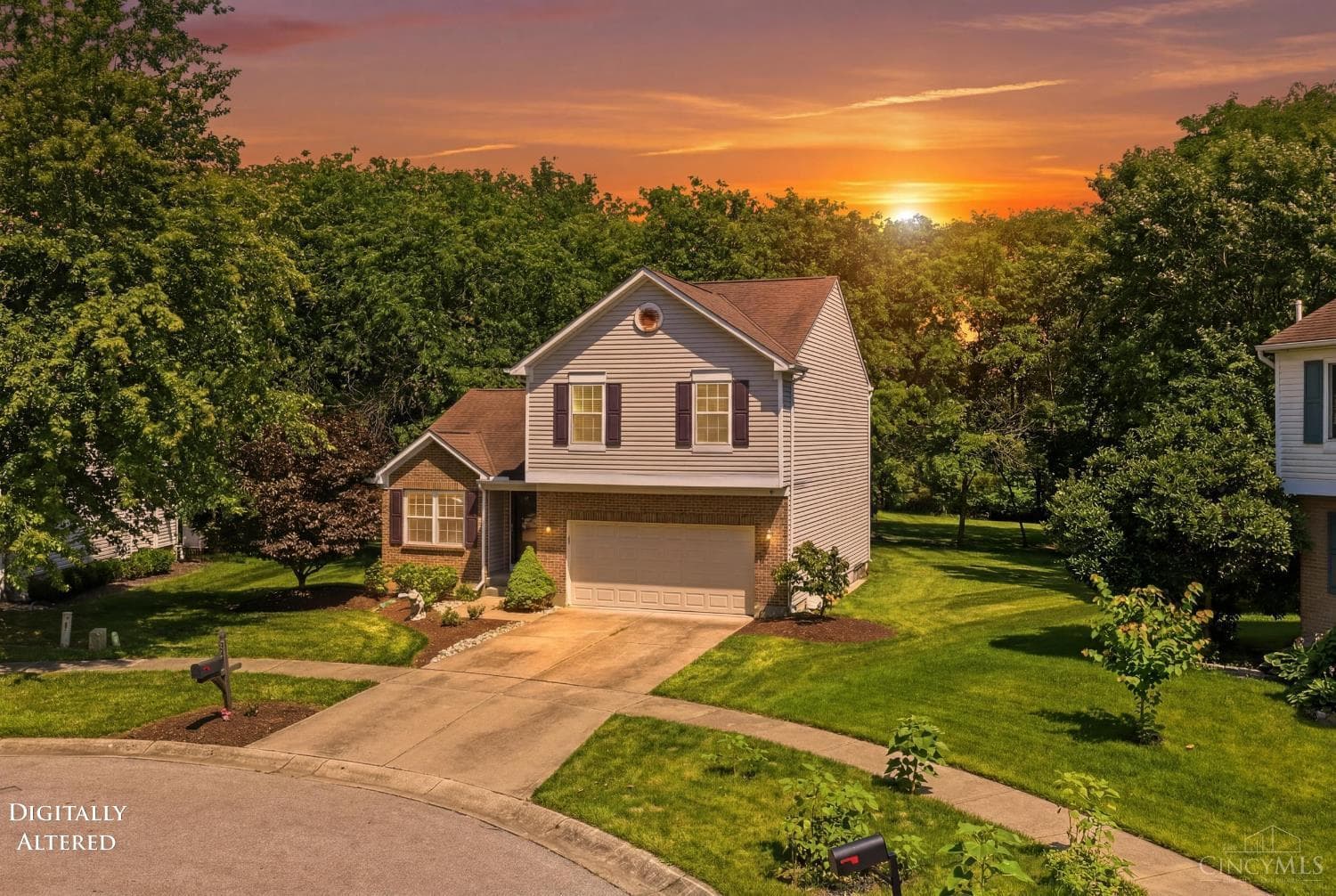 6352 Maple Grove
