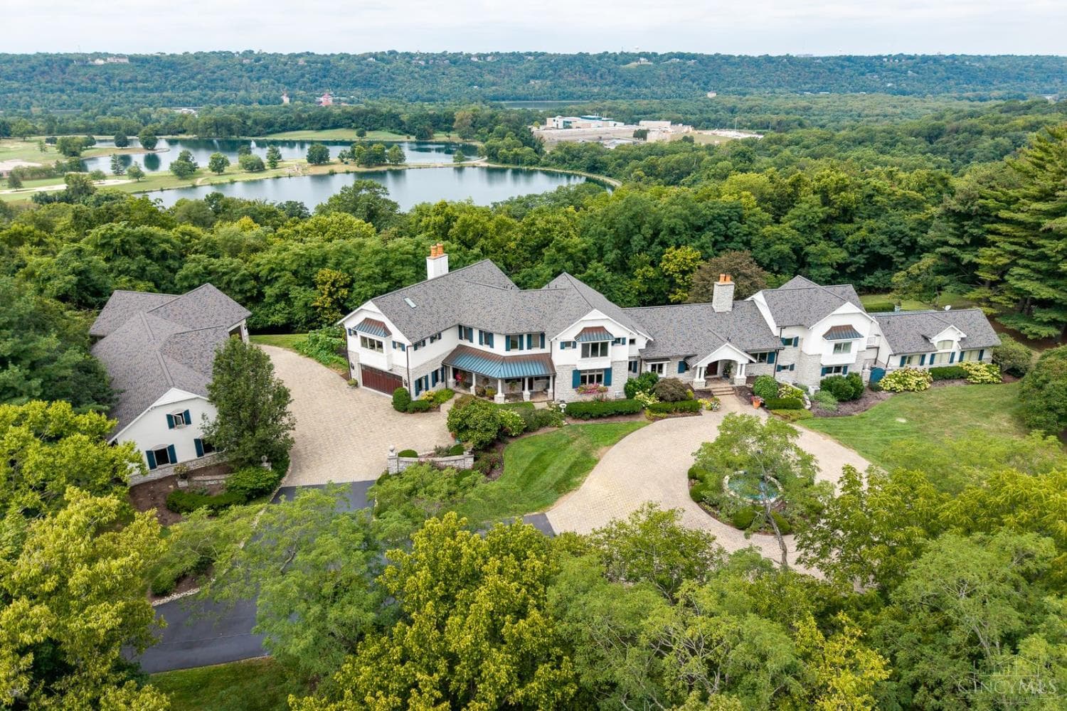 5 Twin Hills Ridge Drive, Cincinnati