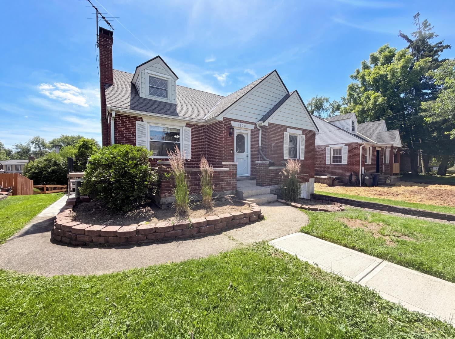 5476 Edalbert Drive