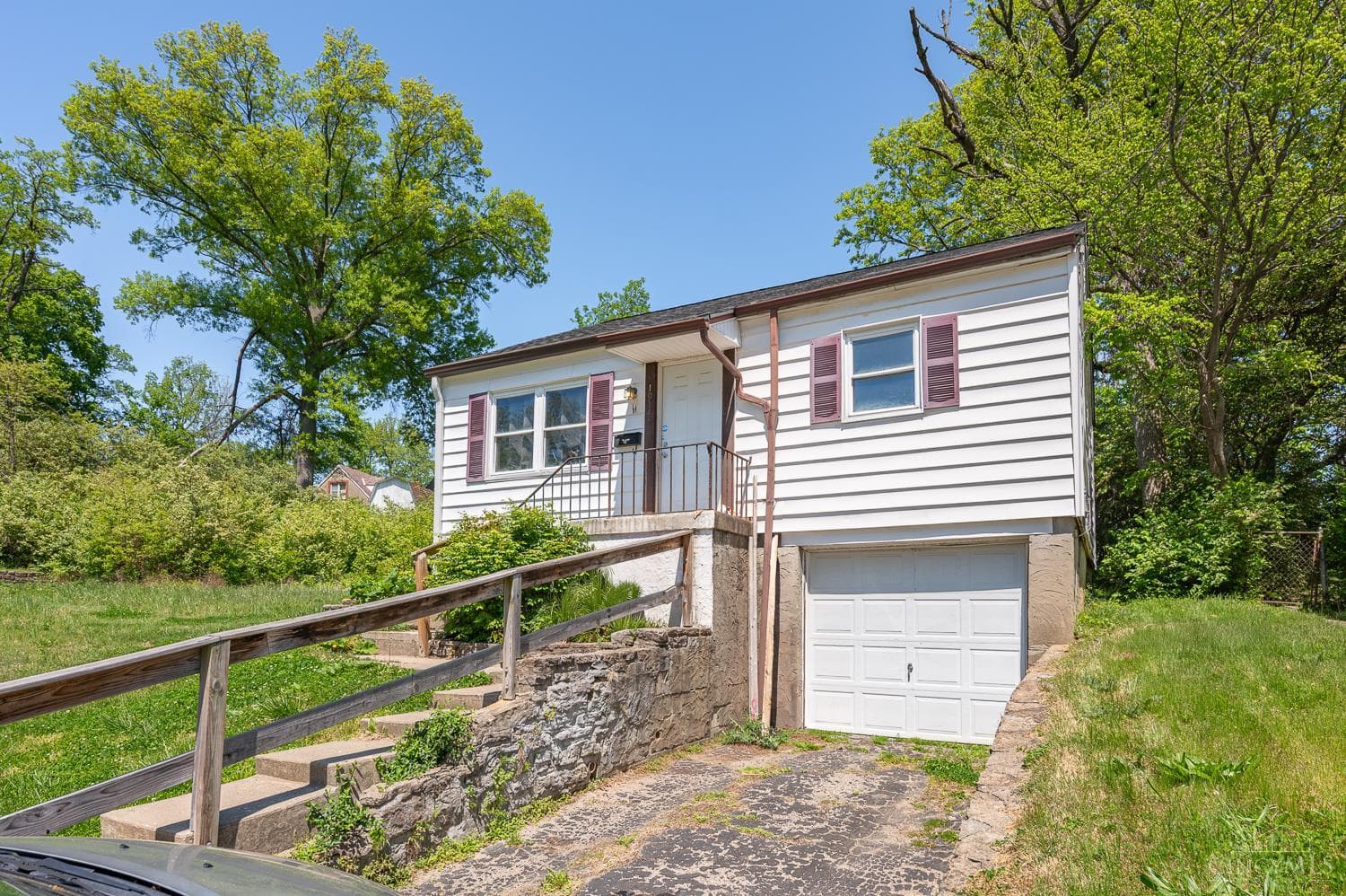 1914 Ashbrook Drive, Cincinnati