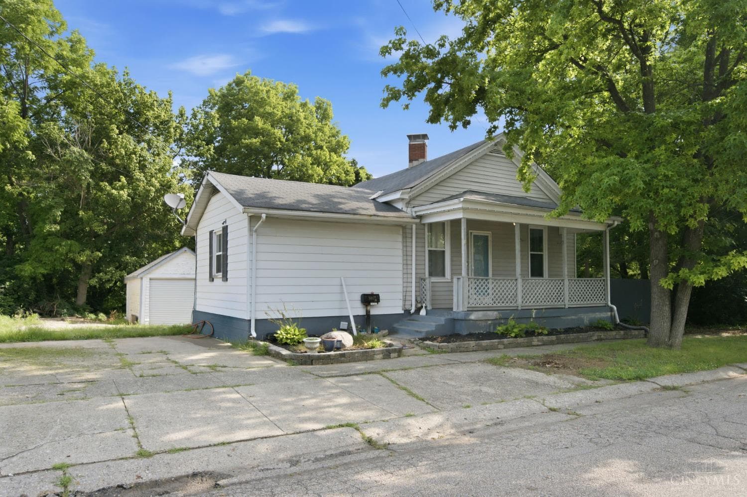 302 Haldimand Avenue