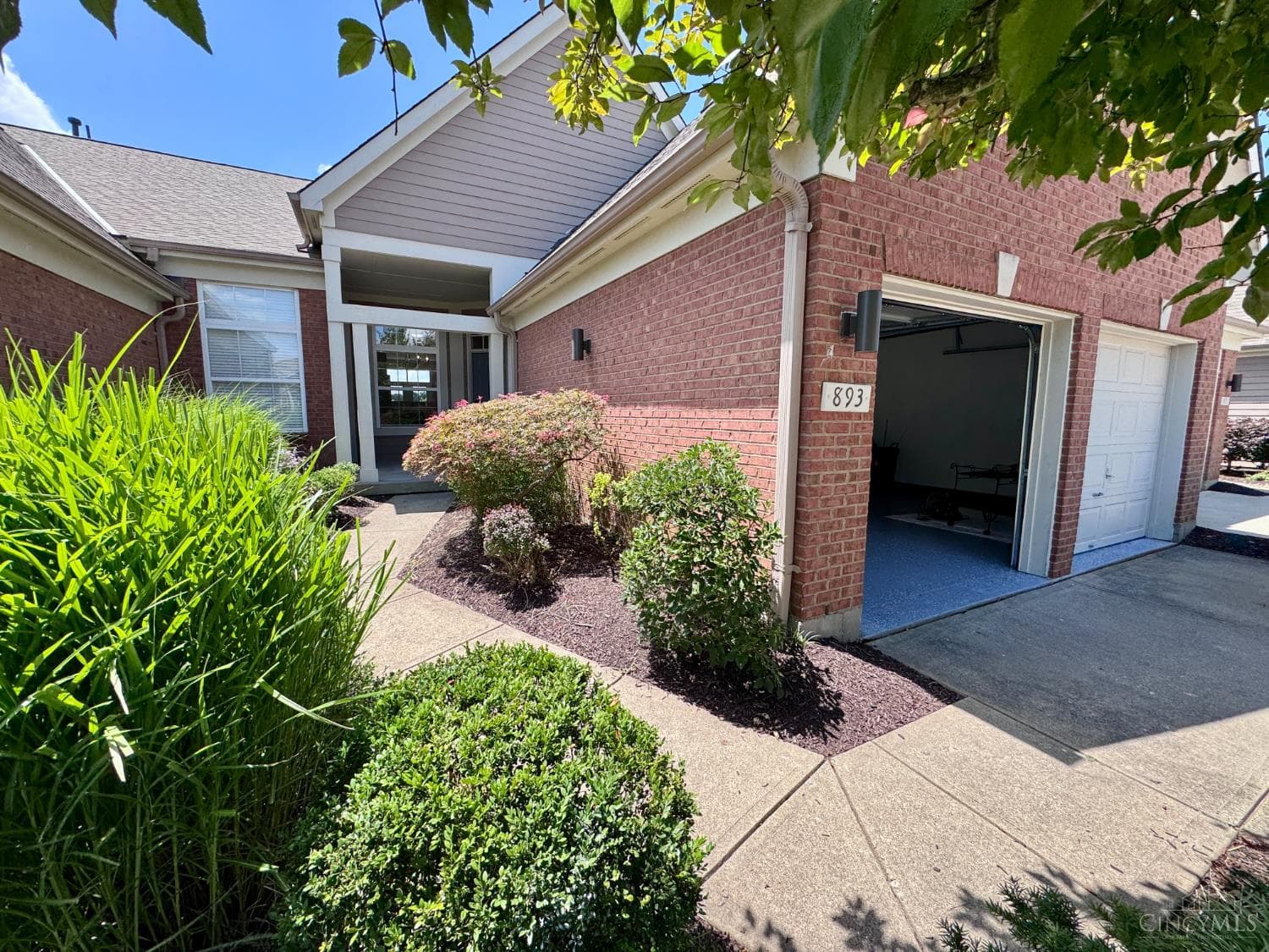 893 Cypresspoint Court