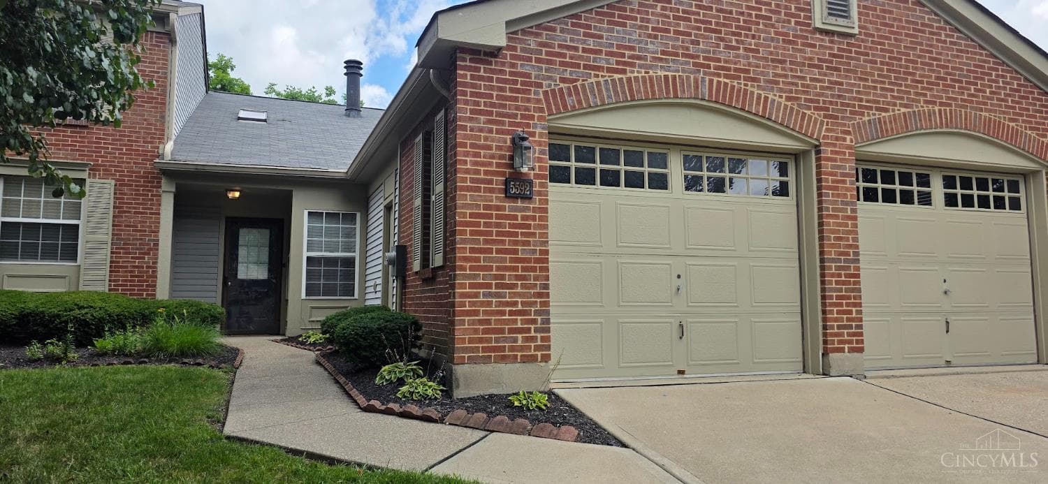 5592 Regimental Place, Cincinnati
