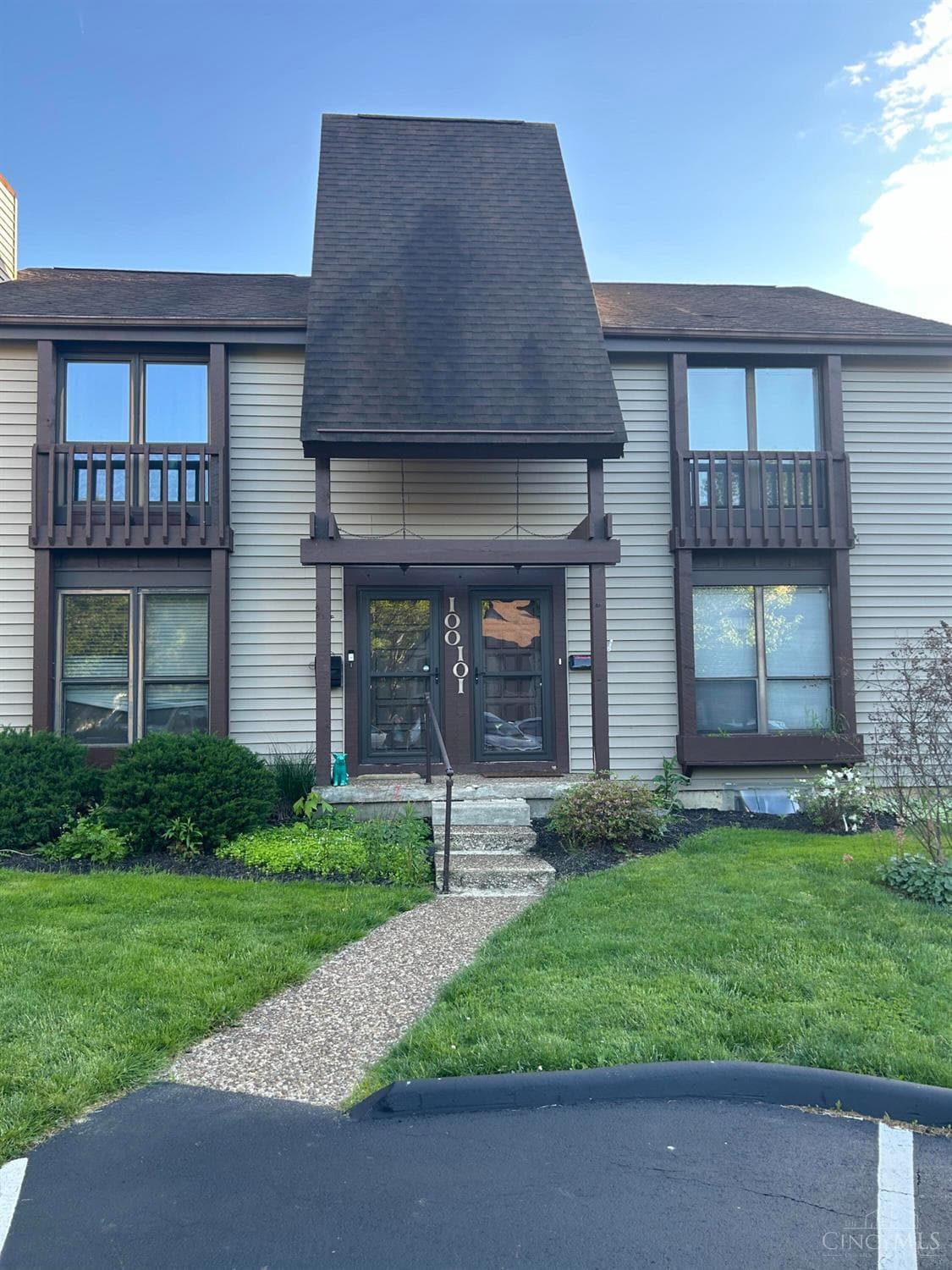 101 St Andrews Drive