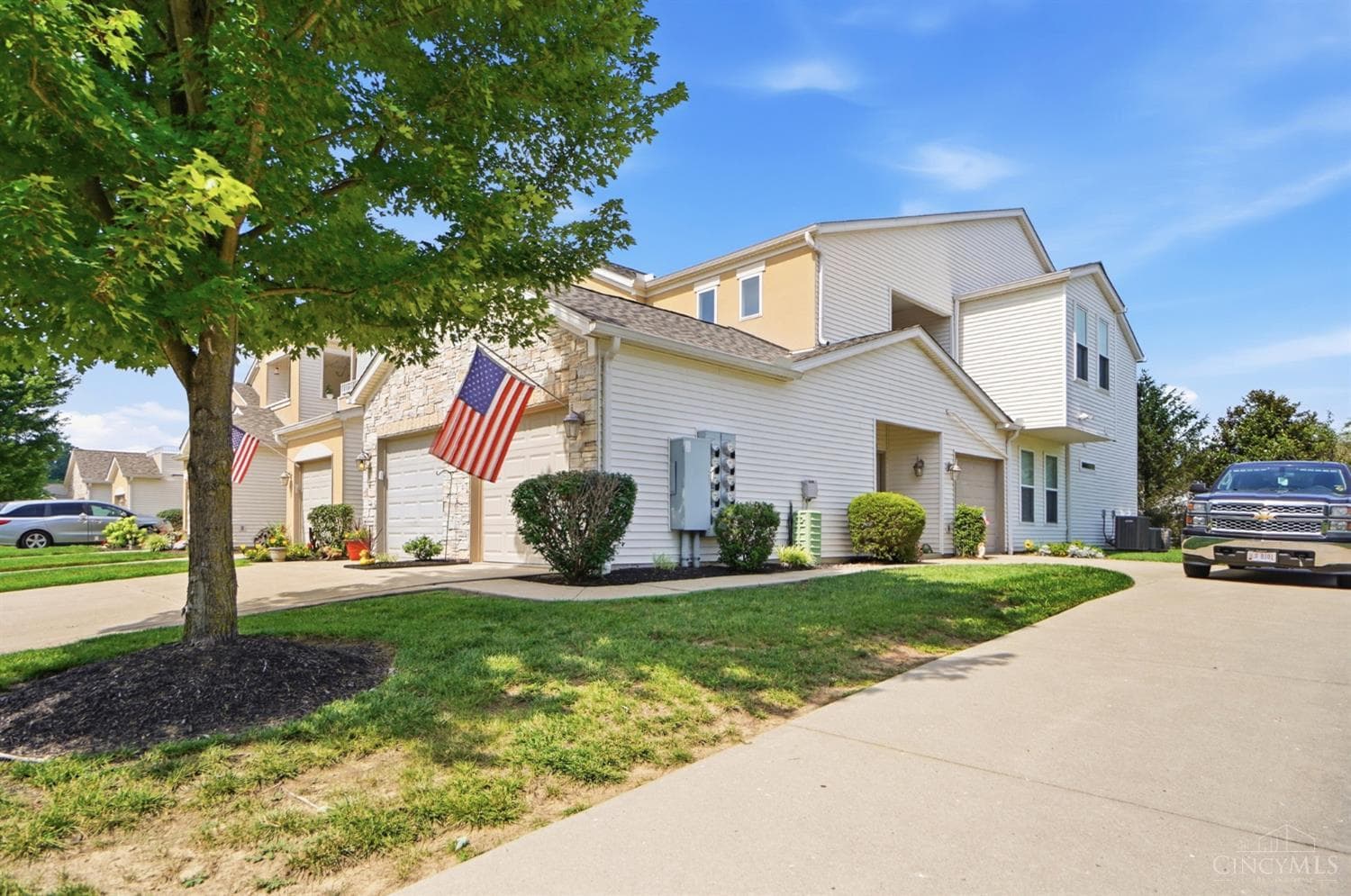 7222 Villa Lane