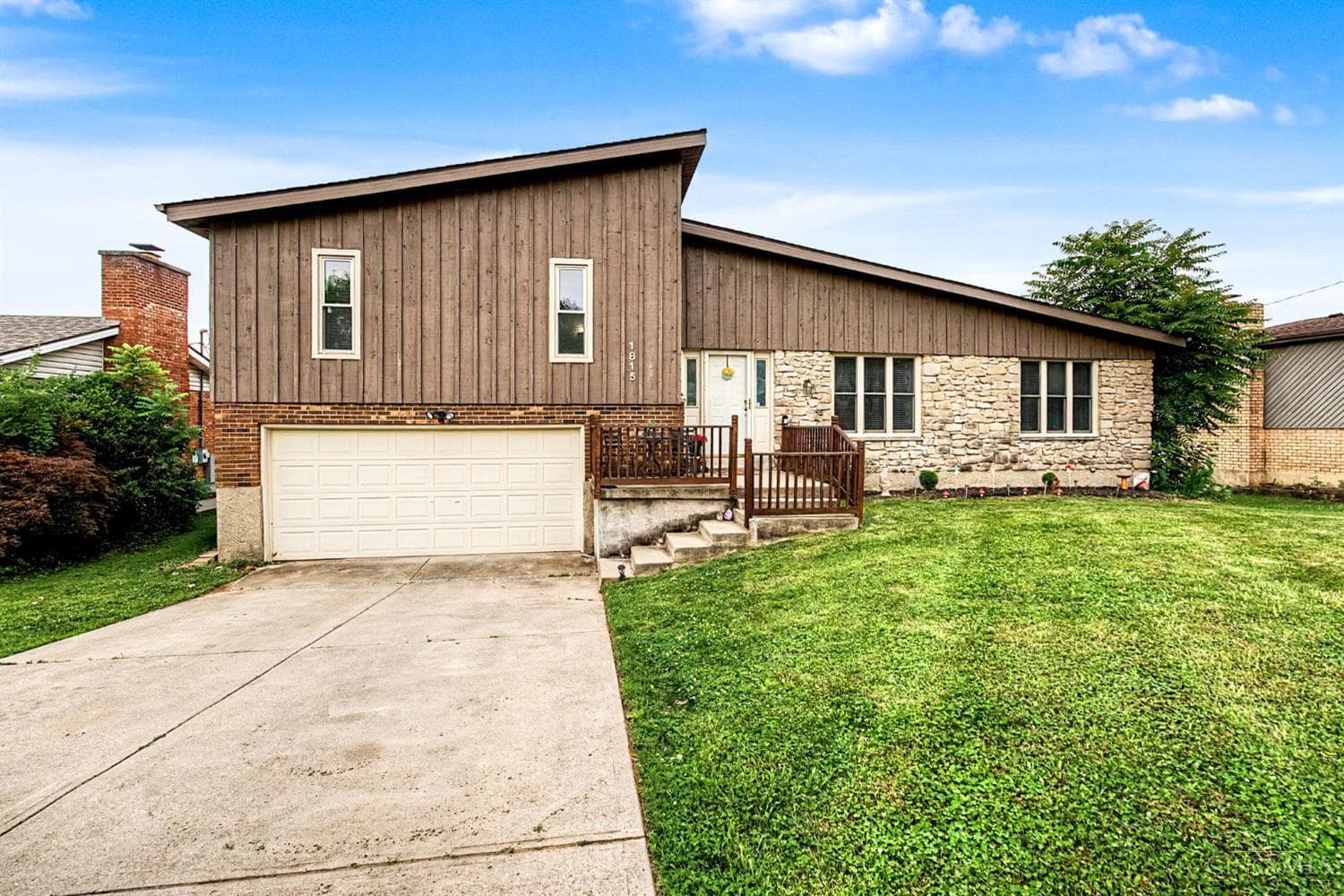 1815 NW Washington Boulevard, Hamilton