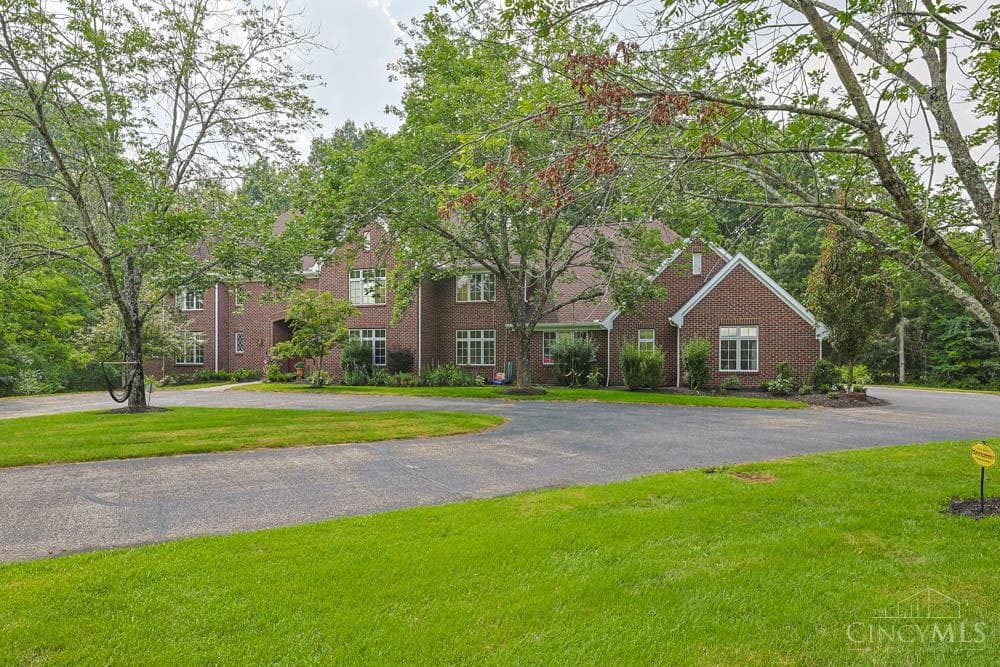 8625 Fawnmeadow Lane, Indian Hill