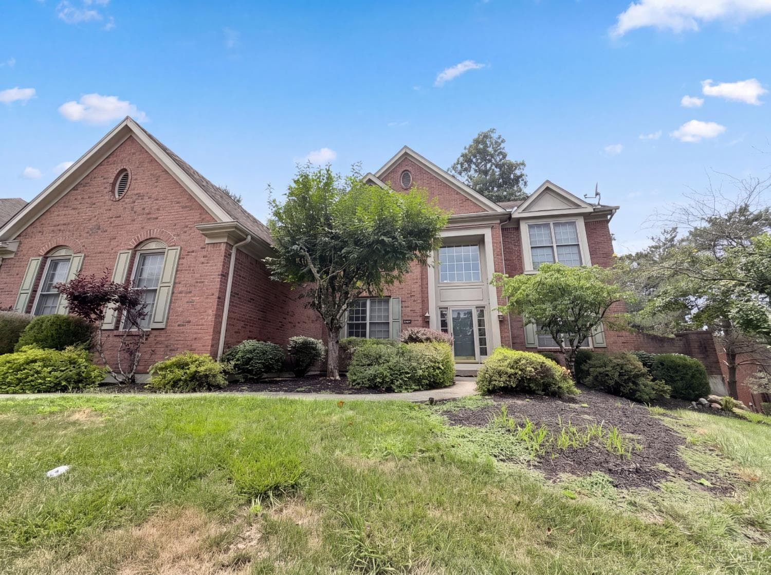 6667 Miami Woods Drive, Miami Twp