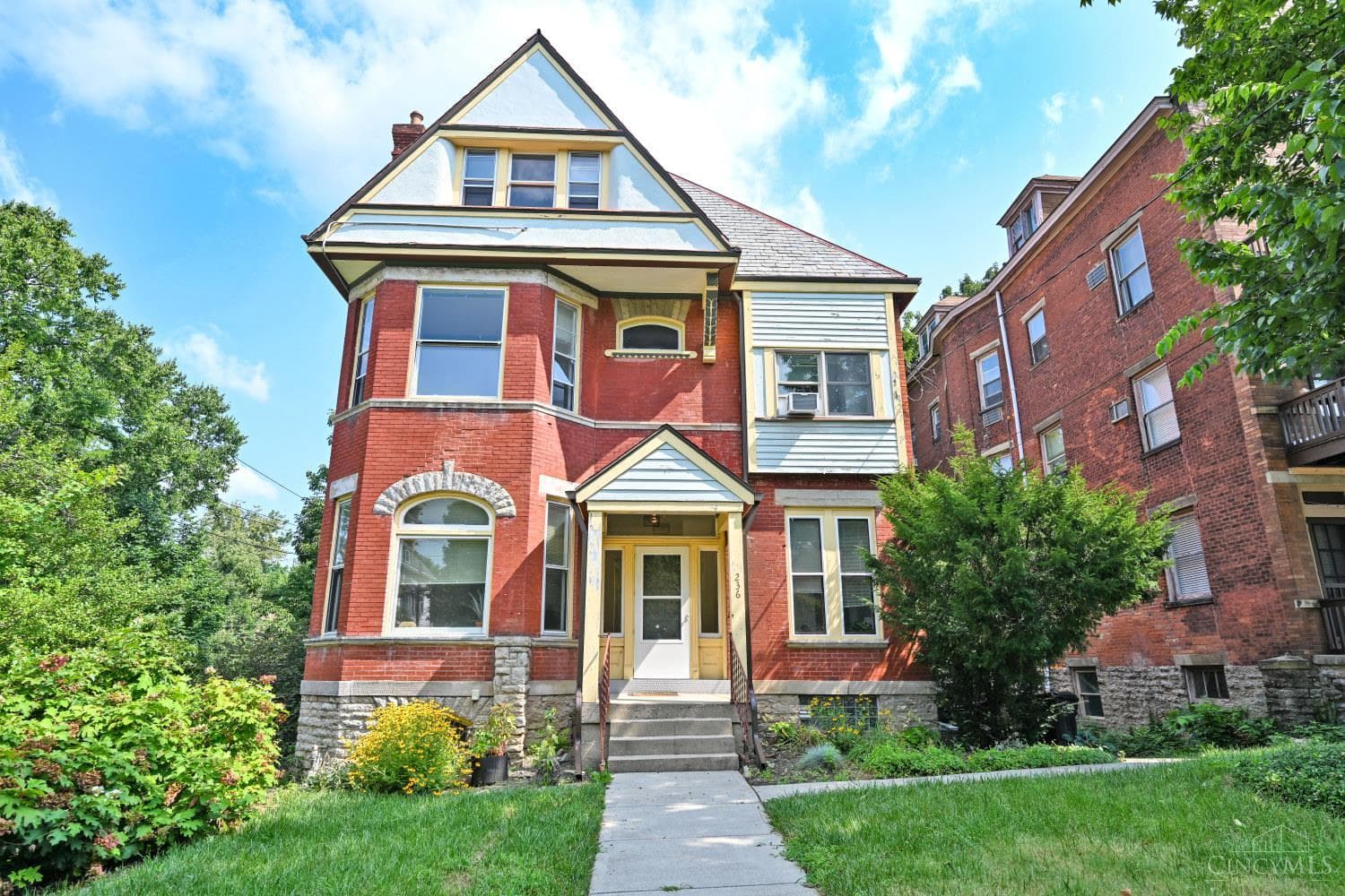 236 Loraine Avenue, Cincinnati