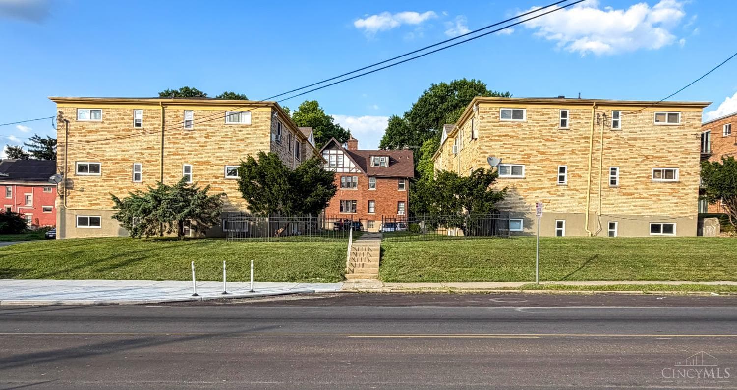 2896 Harrison Avenue, Cincinnati