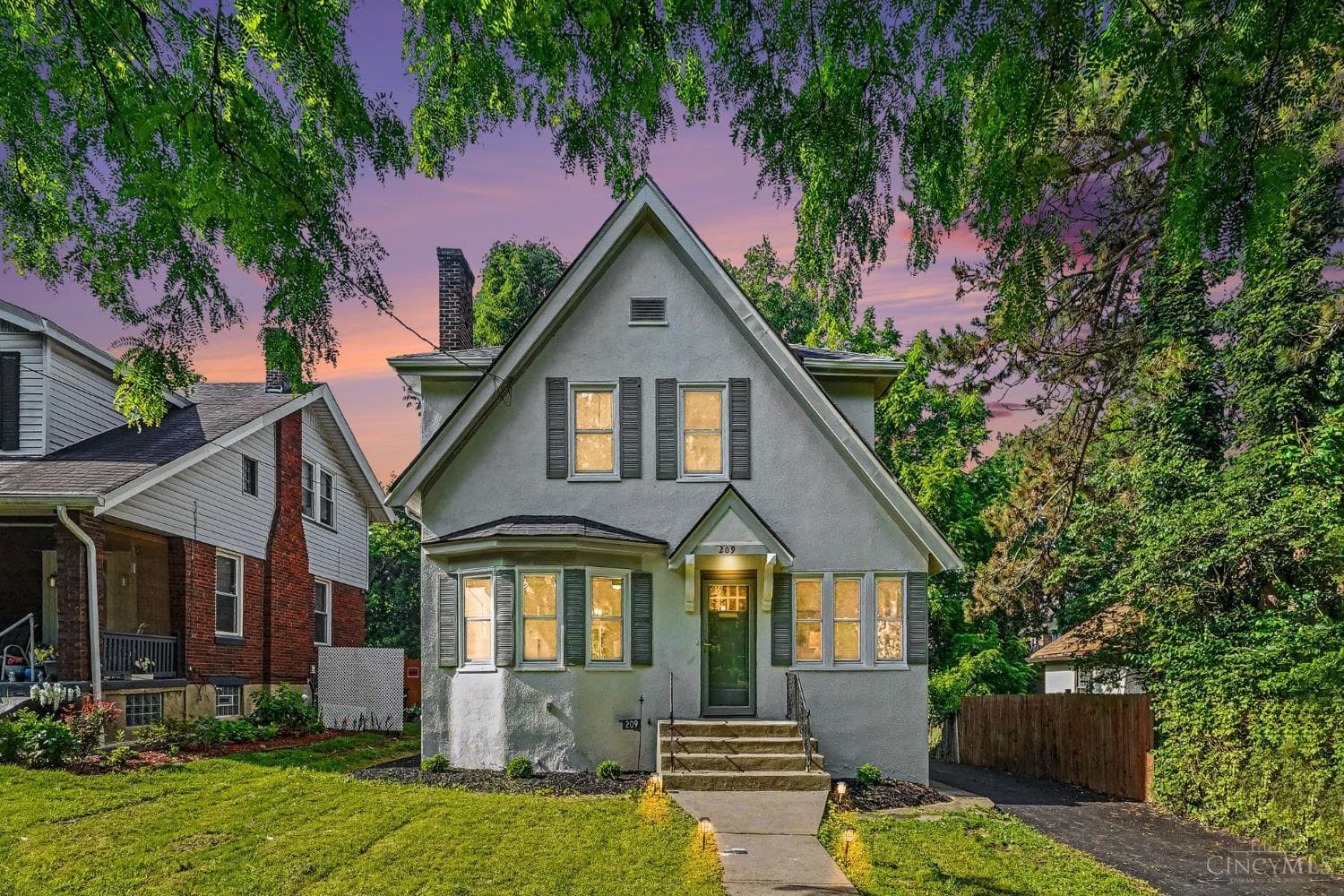 209 Wedgewood Avenue, Cincinnati