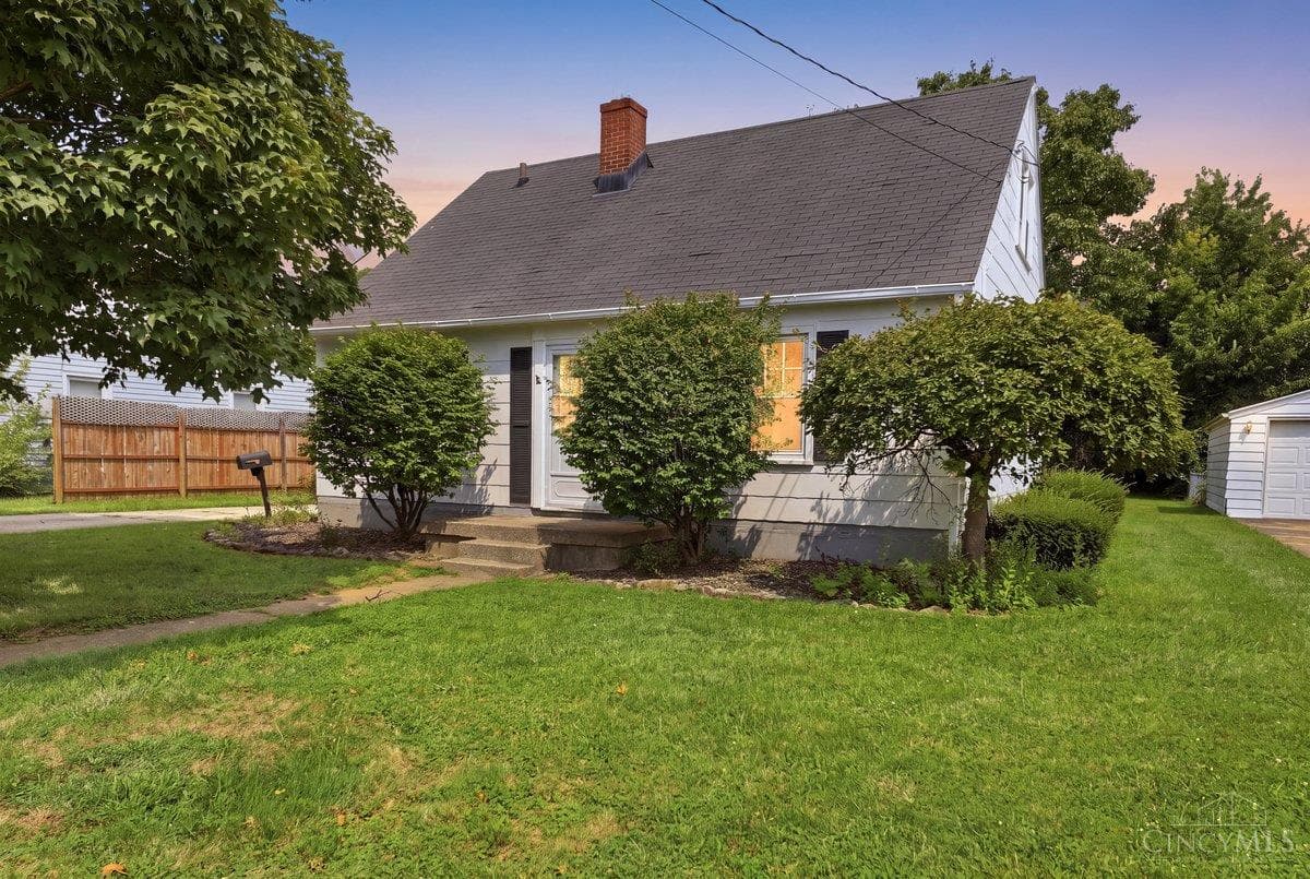 911 Ellen Drive, Middletown