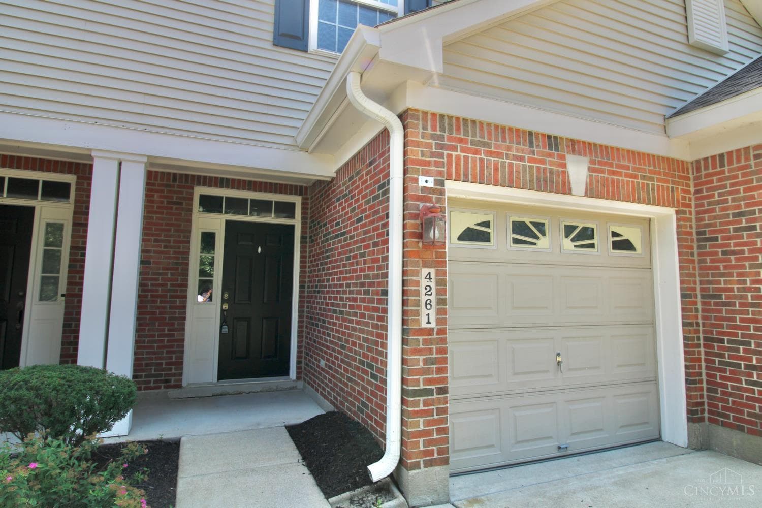 4261 Spyglass Hill, Mason