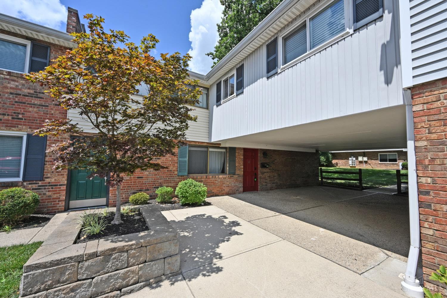 7752 Montgomery Road, Sycamore Twp