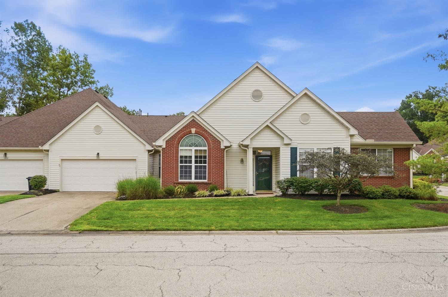 1201 Traverse Creek Drive, Miami Twp