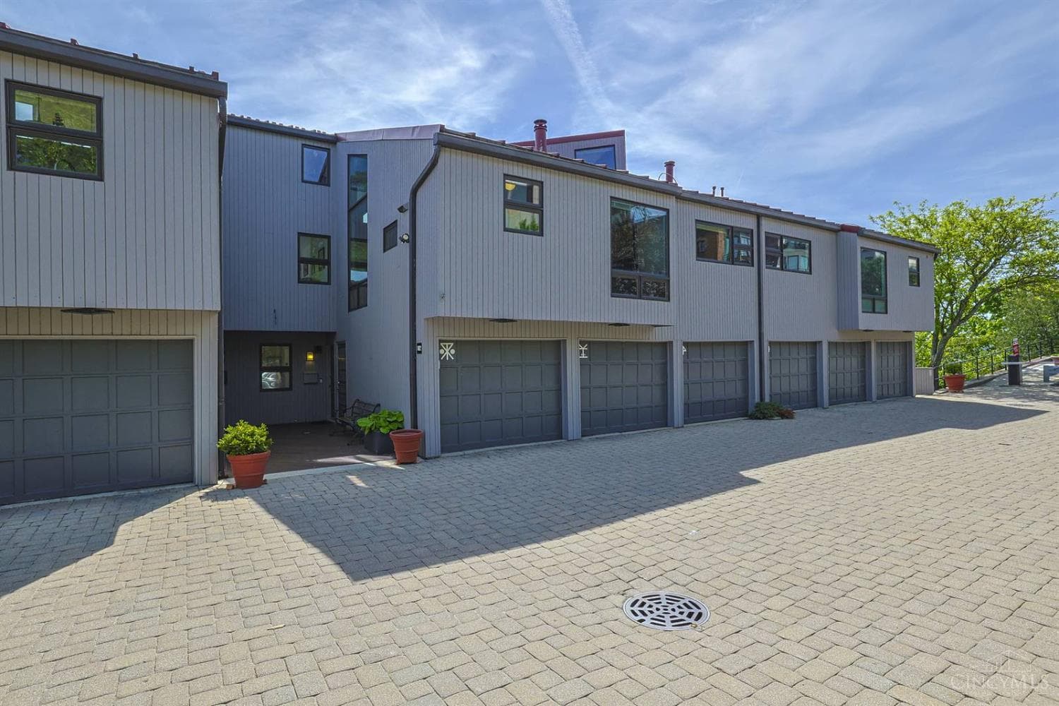 1022 Hatch Street, Cincinnati