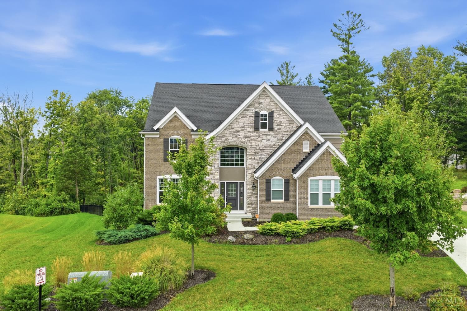 9907 Kensington Lane, Deerfield Twp.