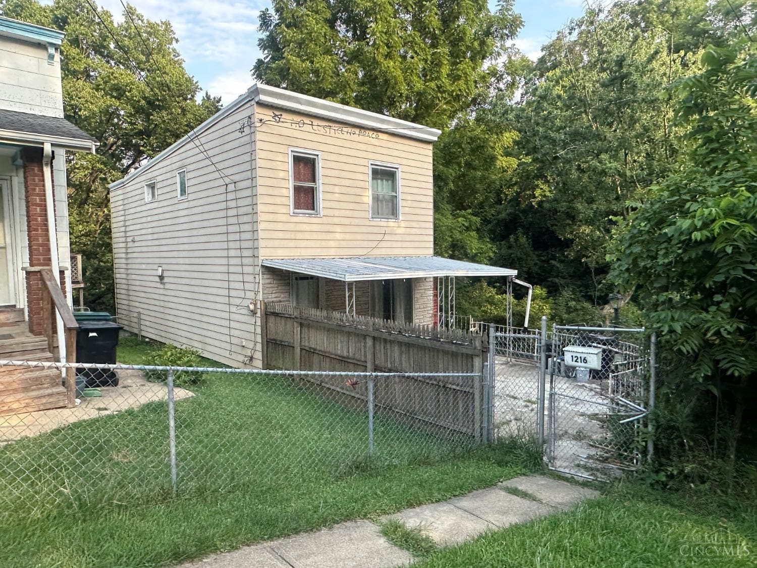 1216 Carson Avenue, Cincinnati