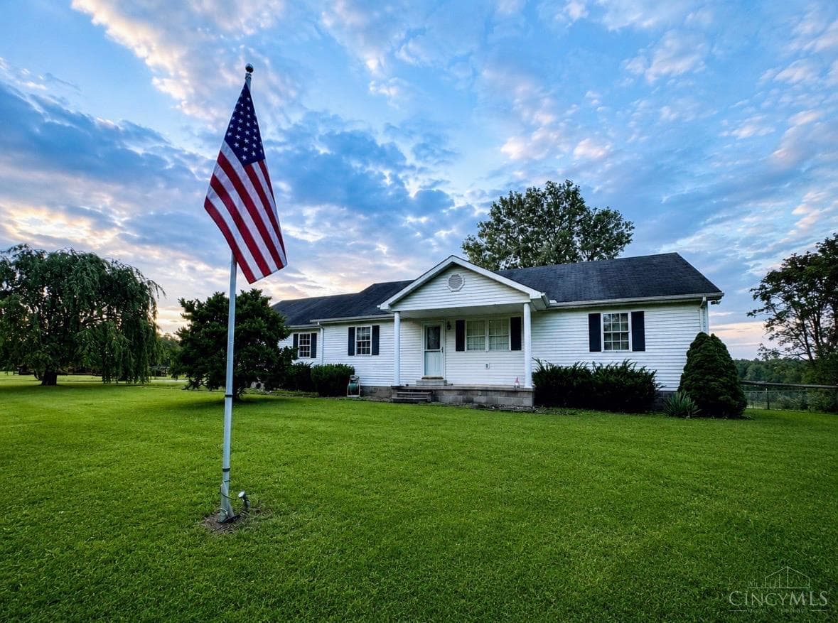 12938 Sabina Road, Fairfield Twp