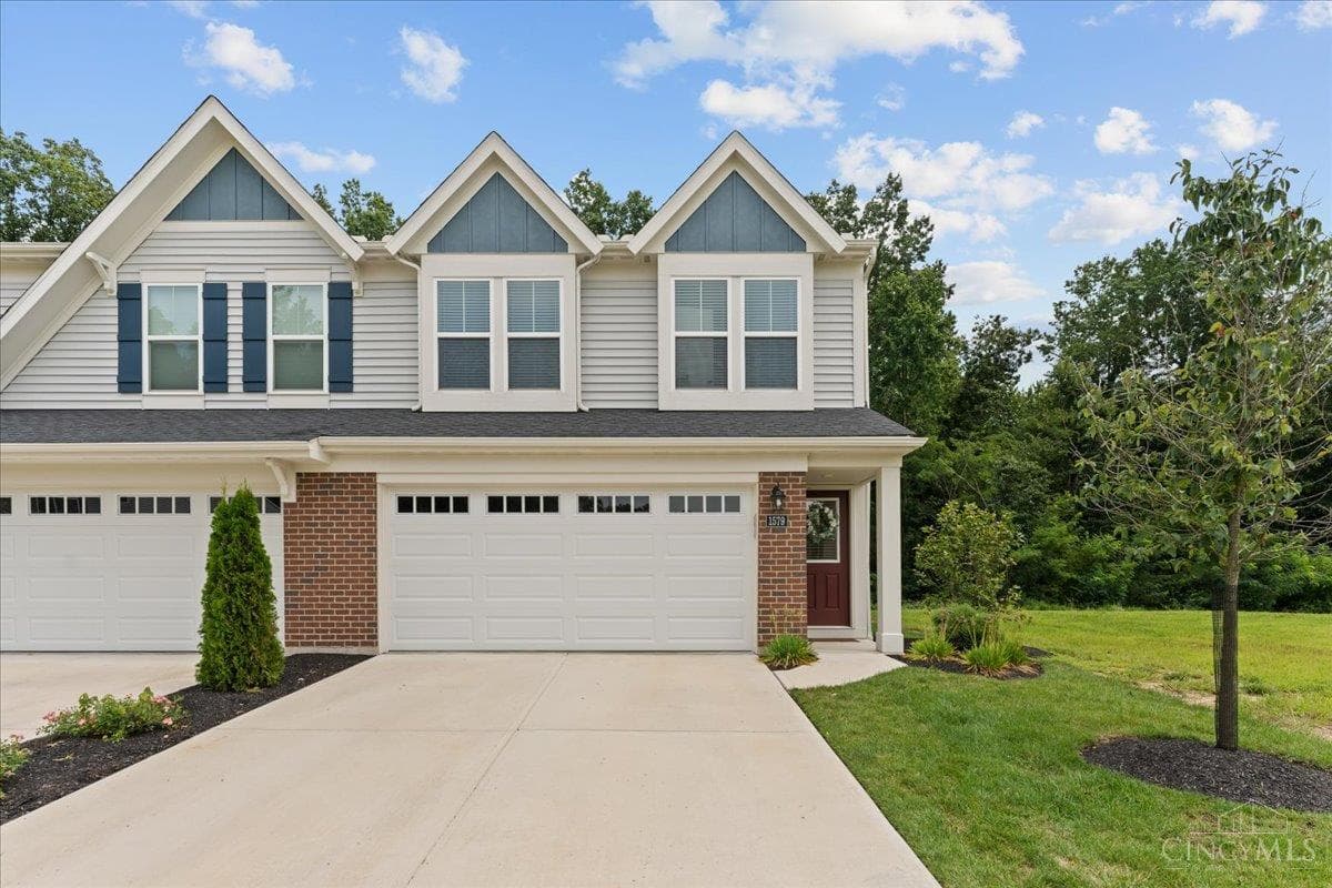 1579 Summerview Lane, Miami Twp