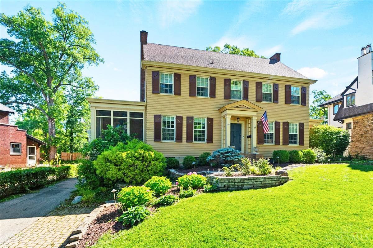 3940 Red Bud Avenue, Cincinnati