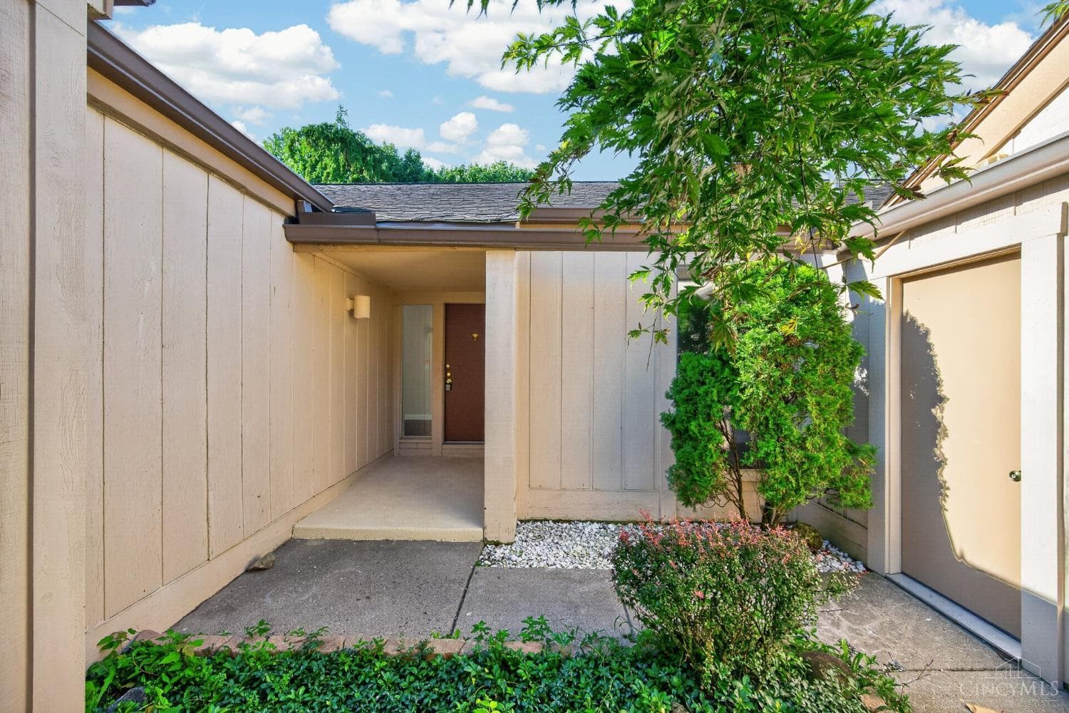 8022 Timbertree Way, West Chester