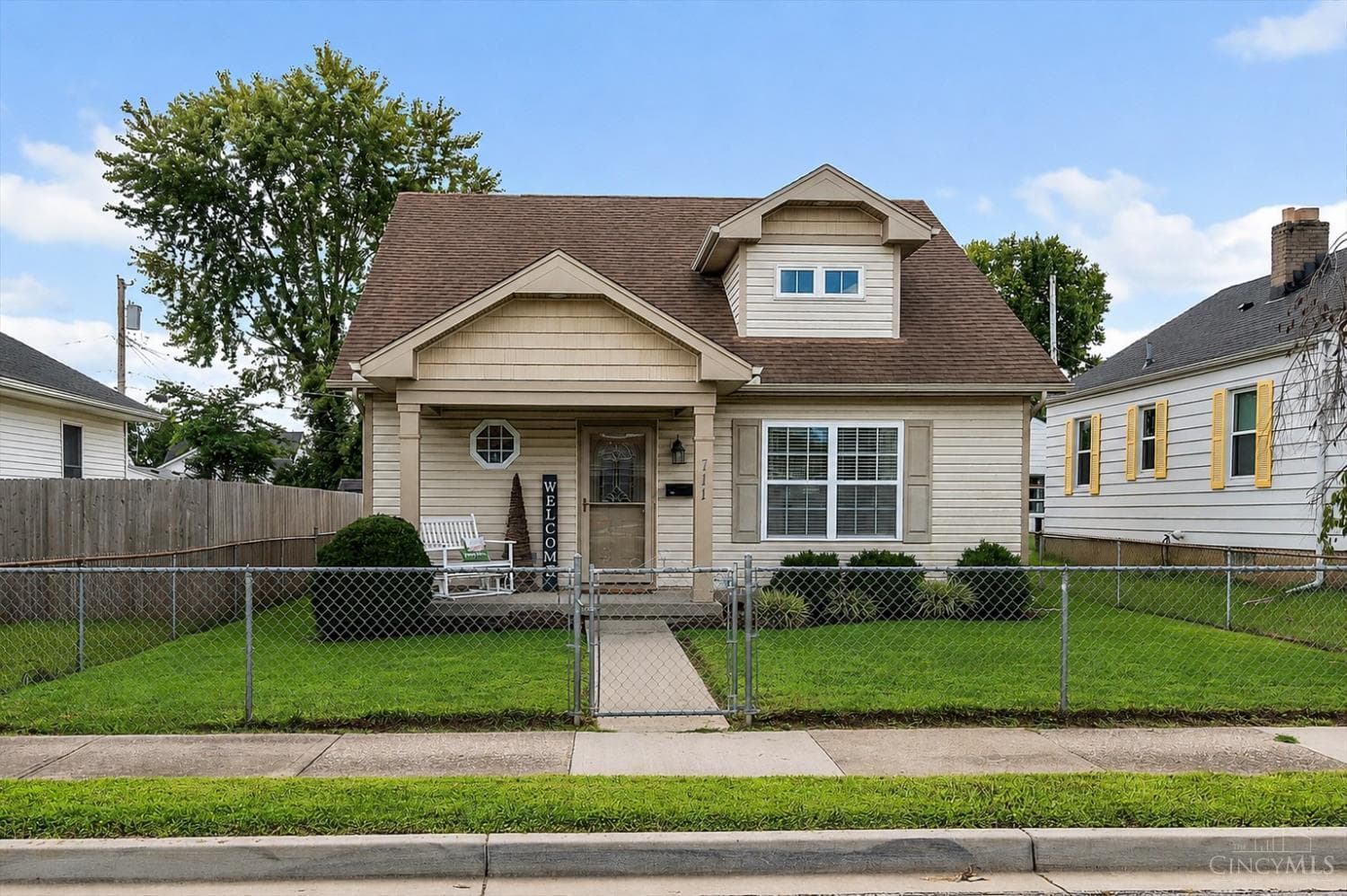 711 Noyes Avenue, Hamilton
