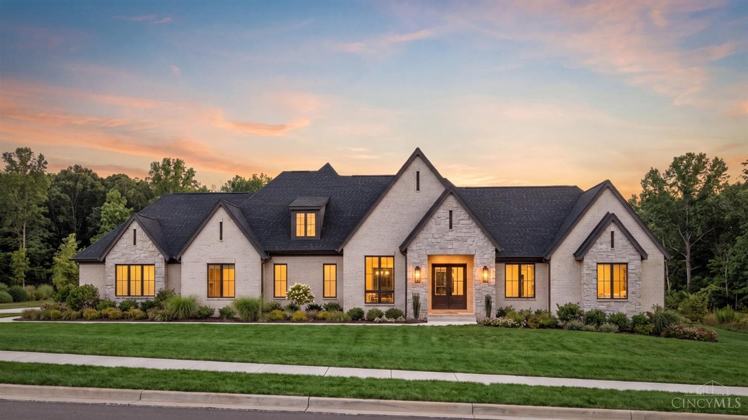 425 Trailside Woods Court, Miami Twp