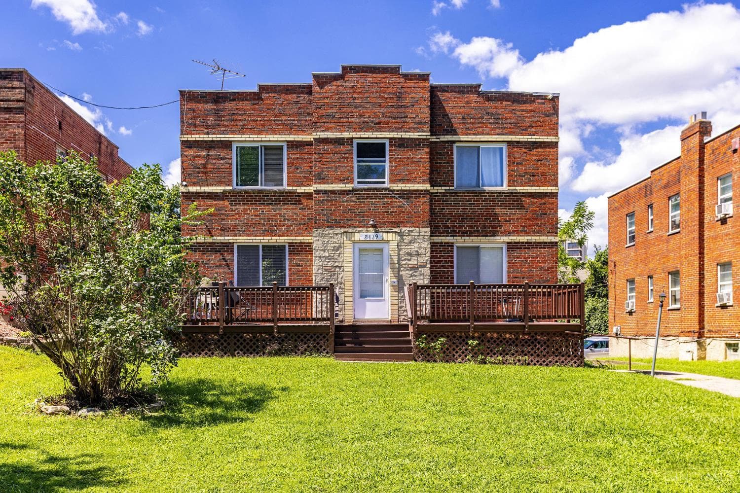 7119 Eastlawn Drive, Cincinnati