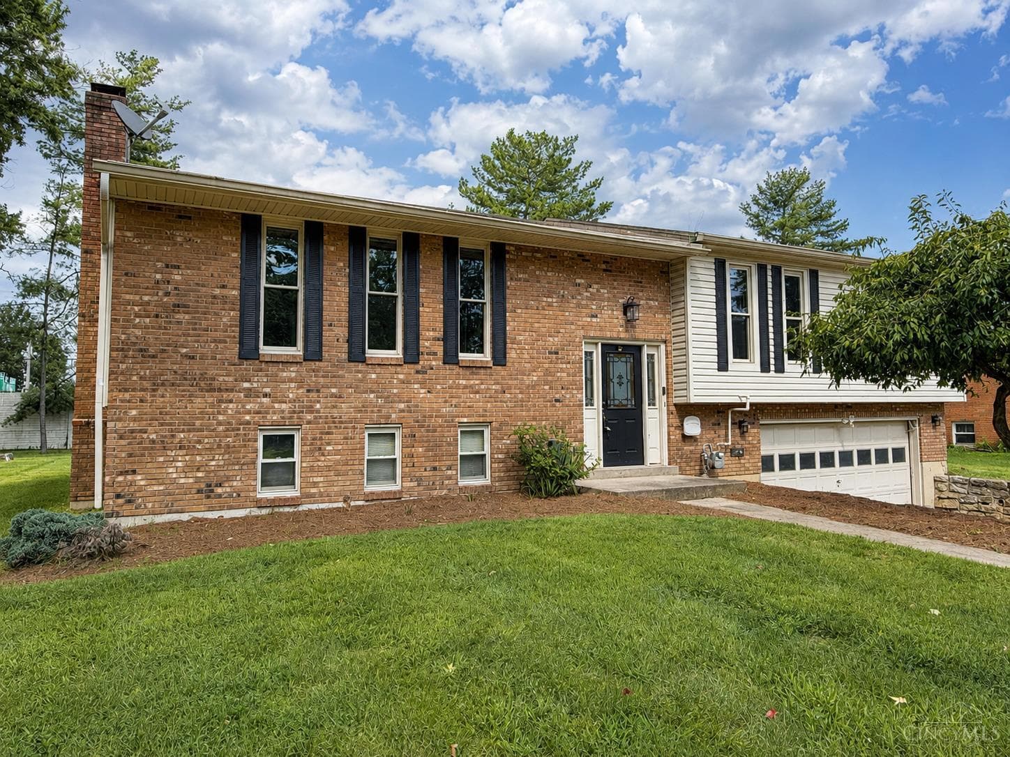 8354 Shadowpoint Court