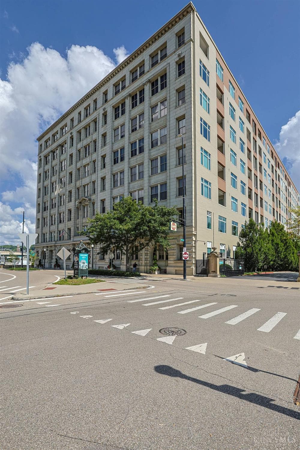400 Pike Street, Cincinnati