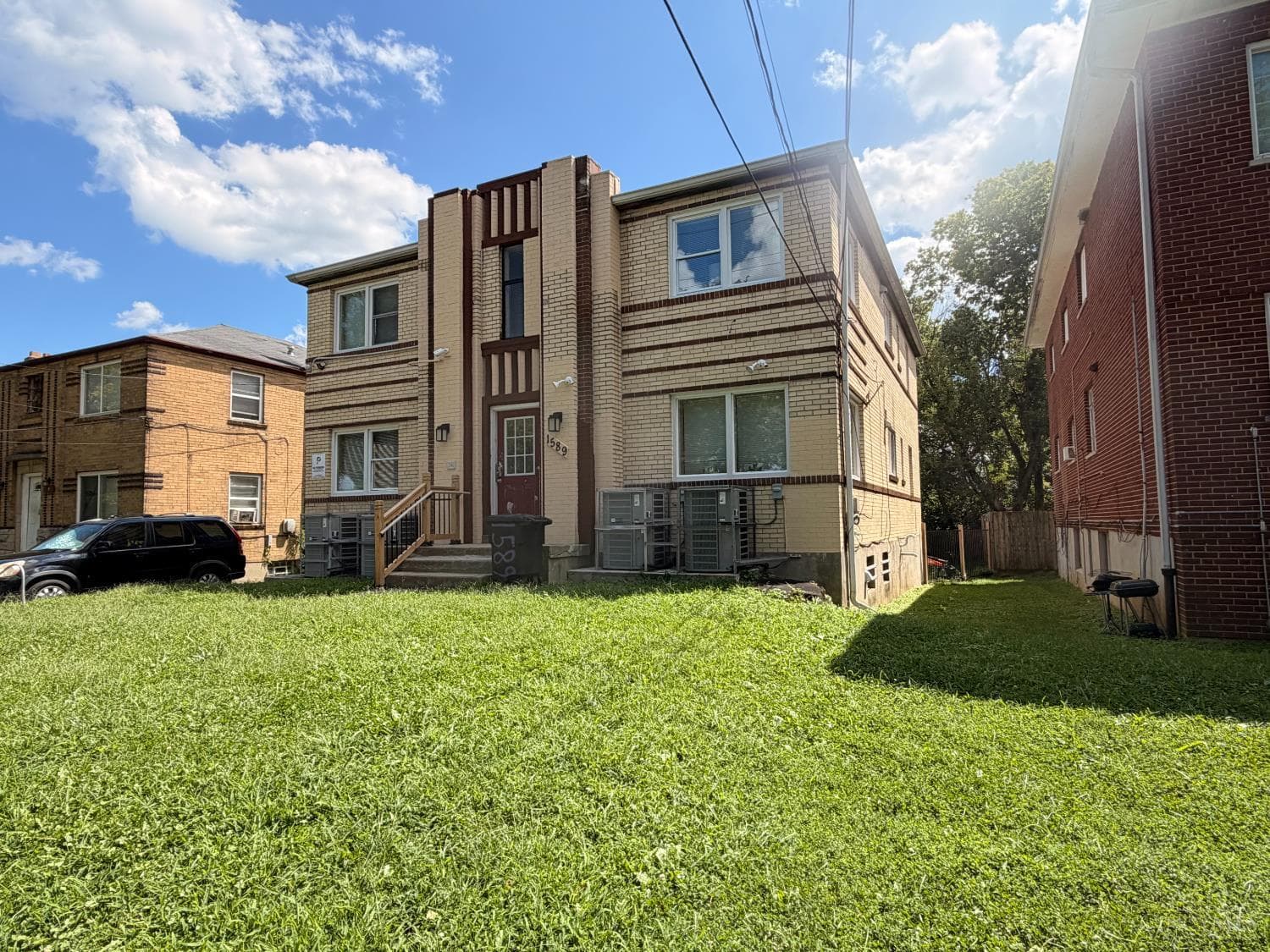 1589 Summit Rd, Cincinnati