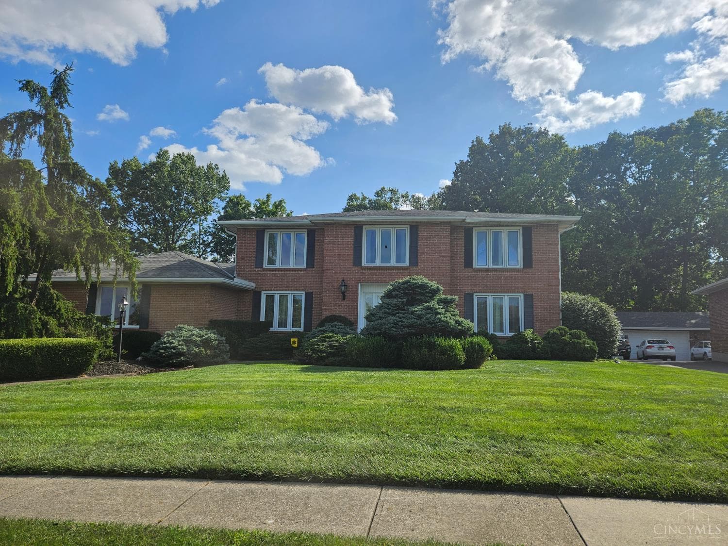 619 Shultz Drive, Hamilton