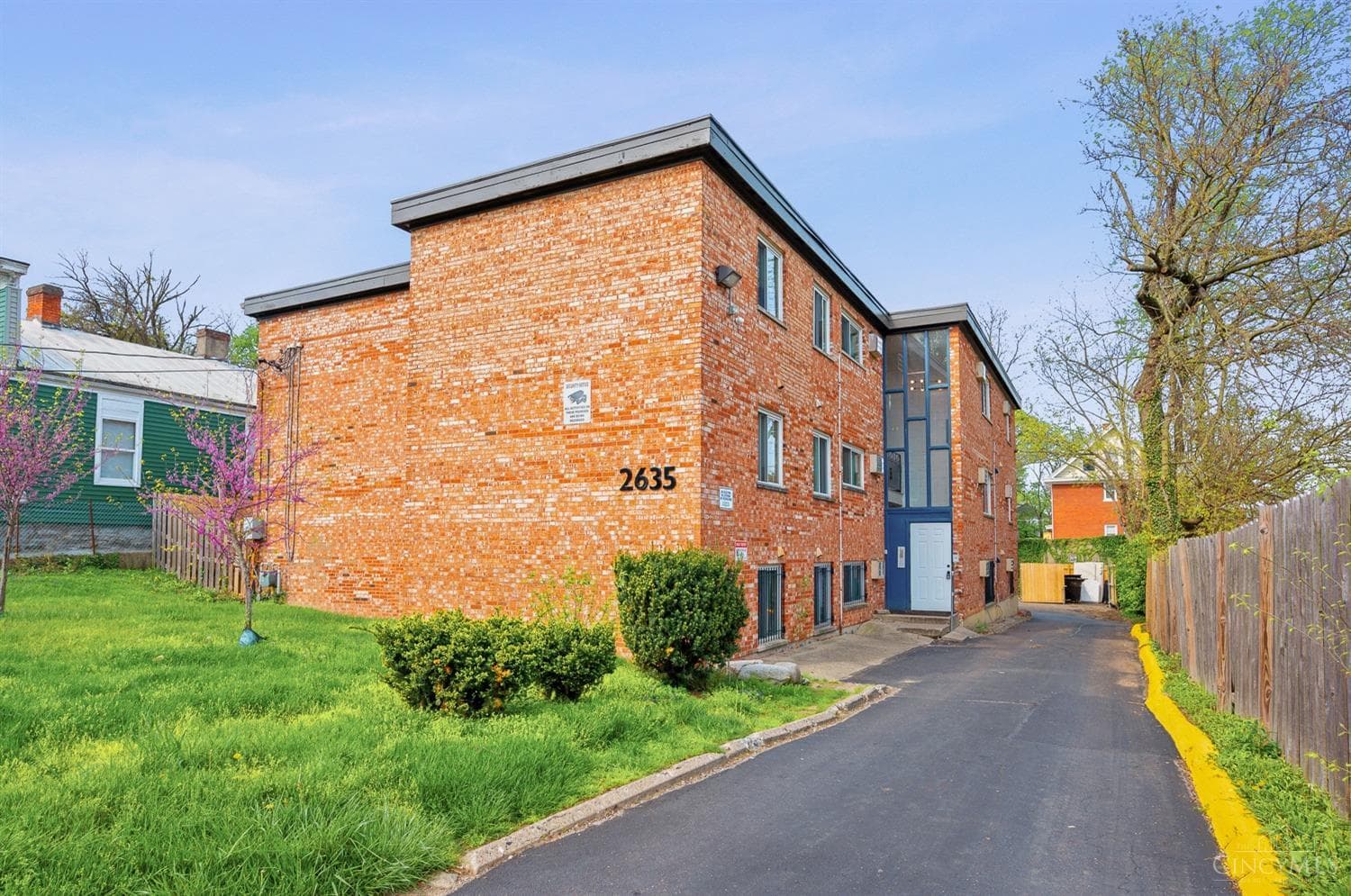 2635 Stanton Avenue, Cincinnati