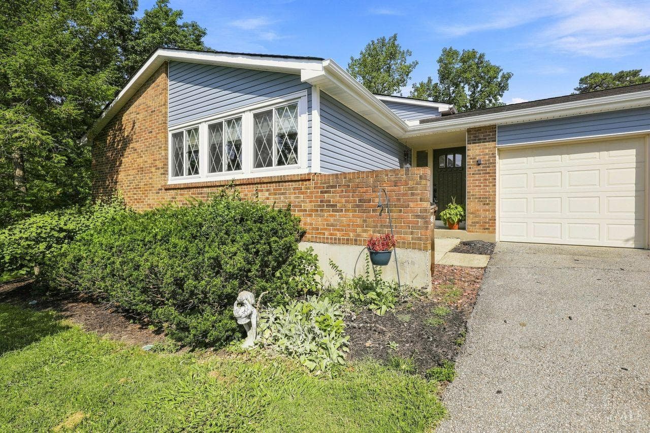 98 Waxwing Drive, Cincinnati