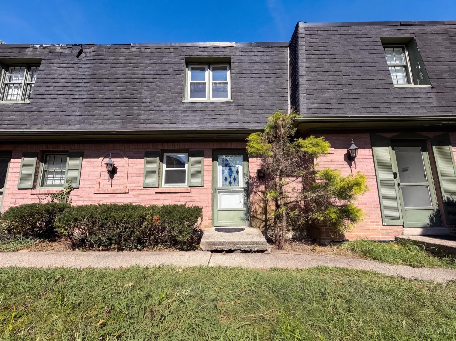 7636 Montgomery Road, Cincinnati
