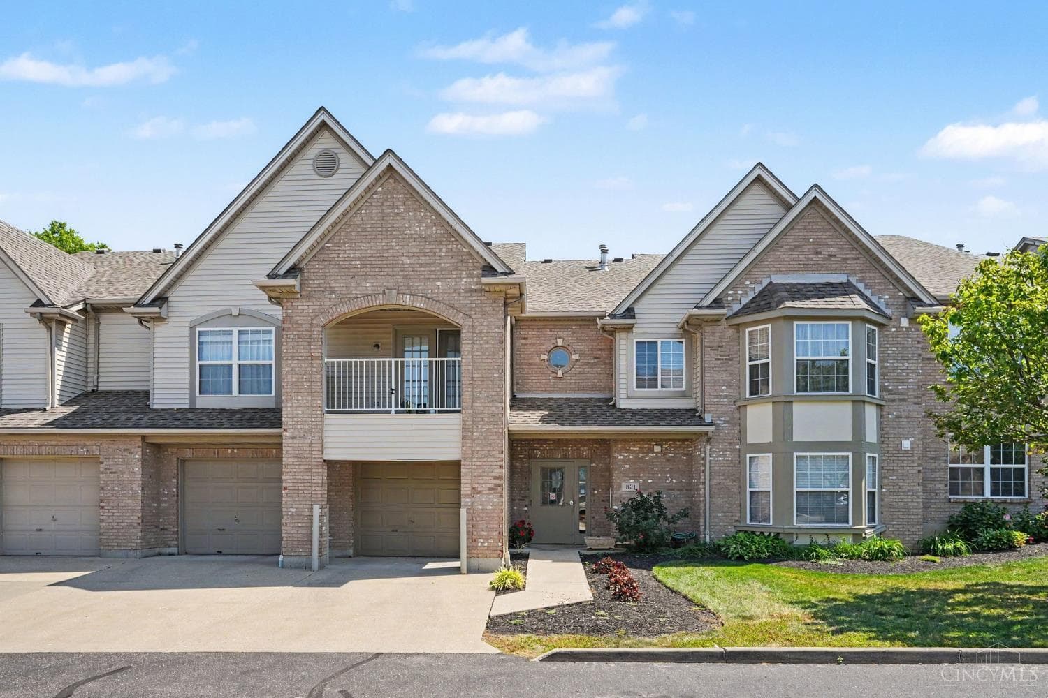 821 Neeb Road, Delhi Twp