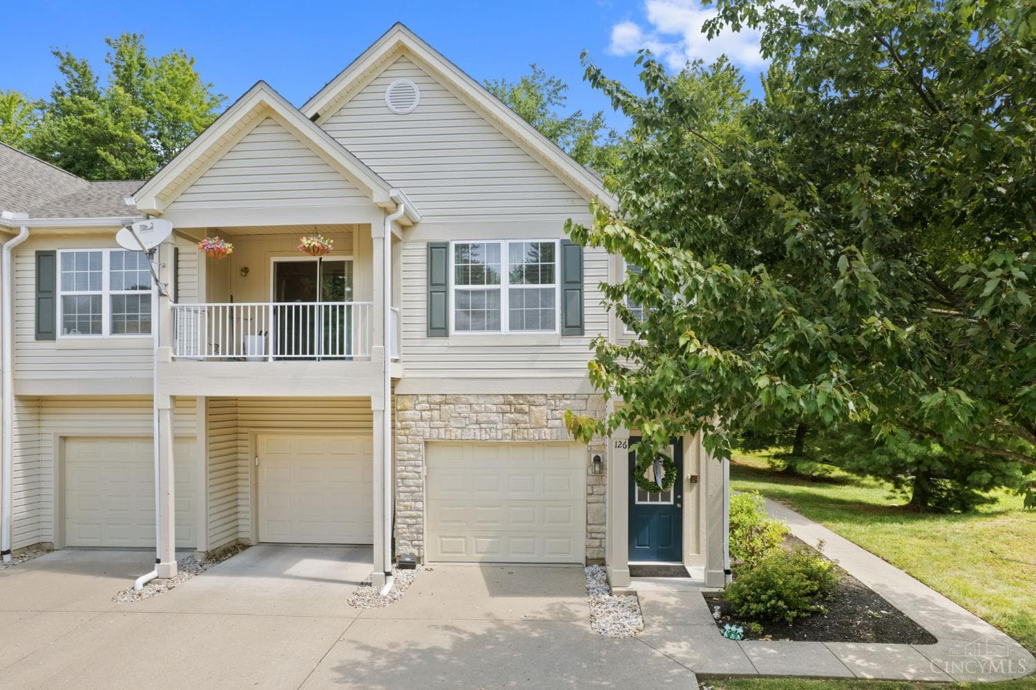 126 Tall Trees Drive, Batavia Twp