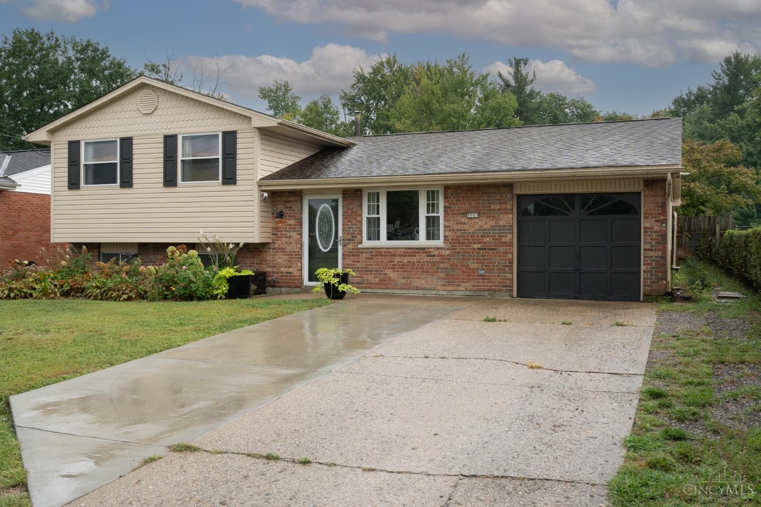 8965 Zoellner Road, Colerain Twp