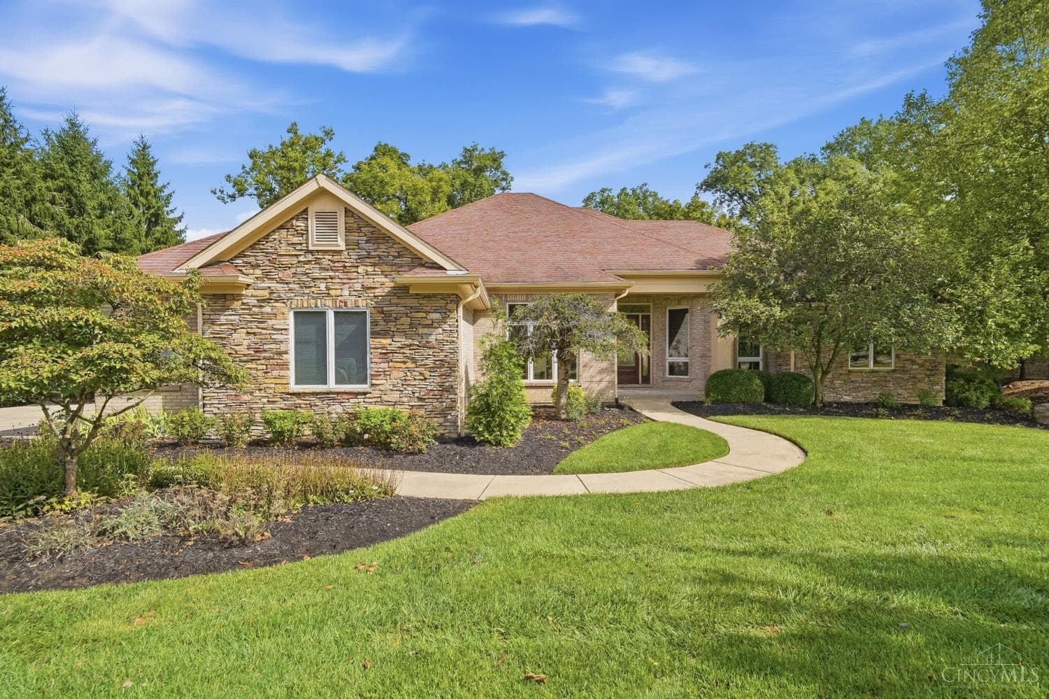 970 River Forest Drive, Hamilton Twp