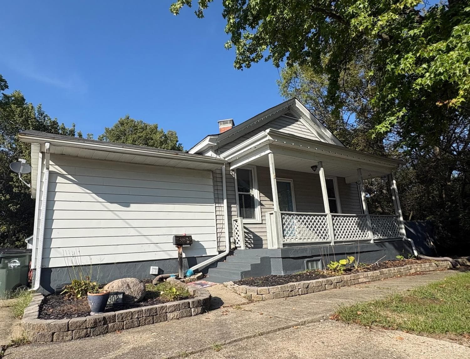 302 Haldimand, Hamilton