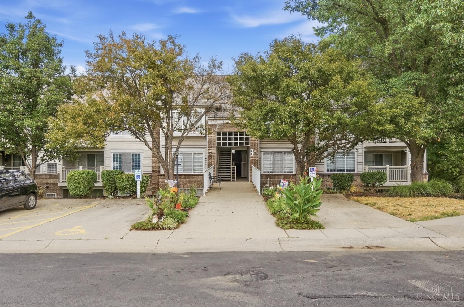 9800 Regatta Drive, Colerain Twp